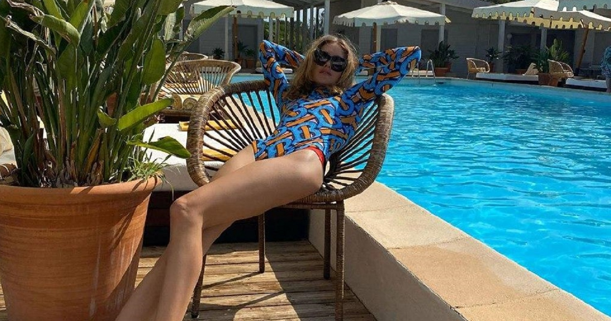 Ноги Натальи Водяновой на фото в купальнике удивили фанатов