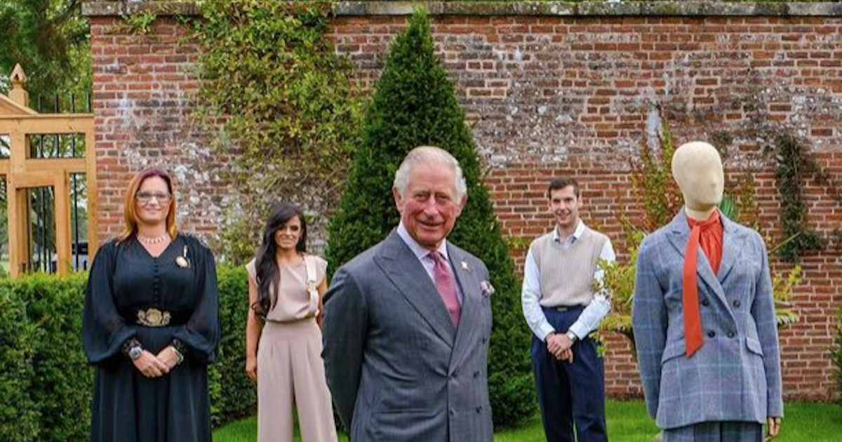 Мода от принца Чарльза: наследник британского престола представил коллекцию одежды